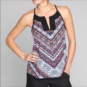 Athleta chevron dunes Keyhole Tie Back tank top